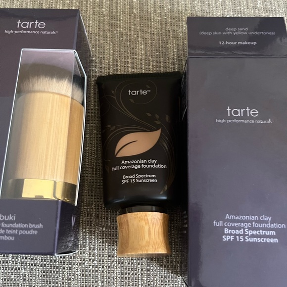Tarte Deep Sand Color Foundation and Foundation Brush - Picture 3 of 3